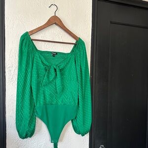 Express Vibrant Green Top - NWOT - Size L